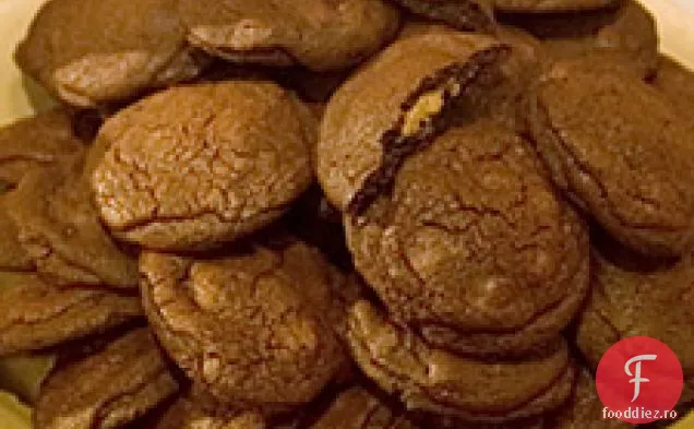 Cookie-Uri Surpriză Cu Unt De Arahide Cu Ciocolată