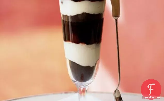Parfaits De Cheesecake Din Pădurea Neagră