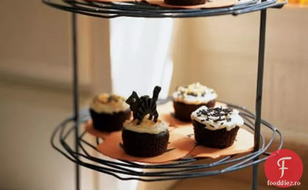 Cupcakes de ciocolată cu glazură de brânză cremă de vanilie