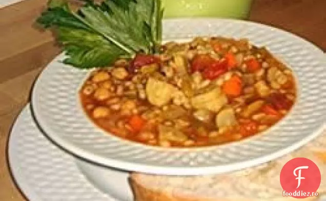 Supa de orz de legume a paharului