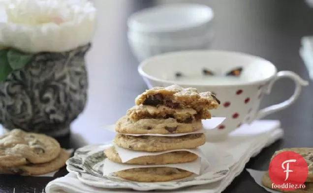 Biscuiți Cu Trufe Cu Ciocolată Și Unt De Arahide