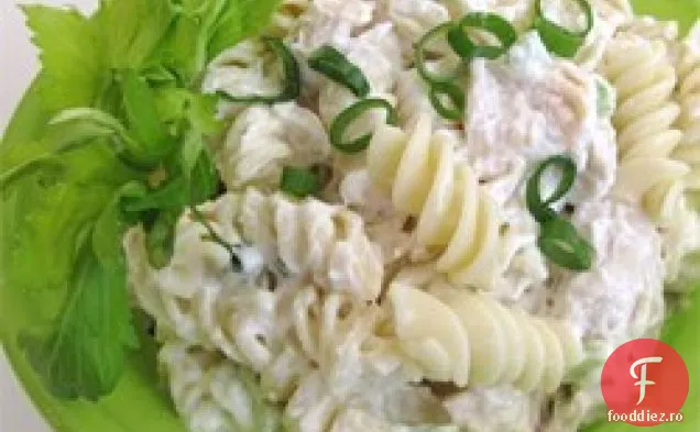 Salată De Macaroane De Curcan