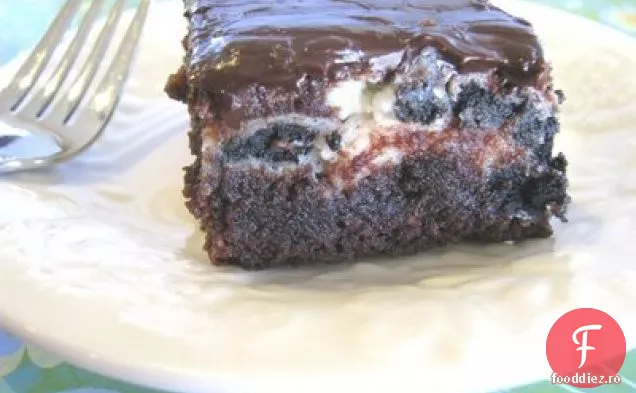 Cookie-Uri Și Cremă Swirled Brownies Cu Unt De Arahide De Ciocolată