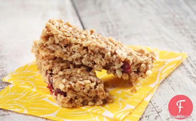 Bare de Granola cu unt de arahide fără coacere