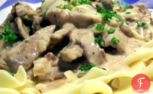 Daria ' s Slow Cooker Carne de vită Stroganoff