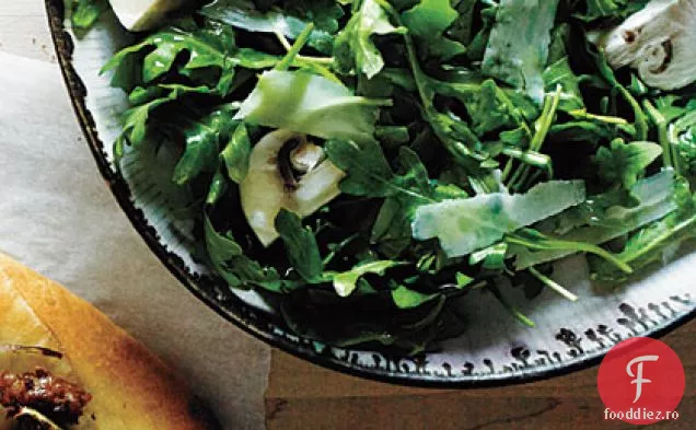 Salată de rucola și ciuperci