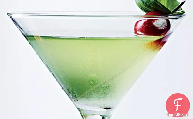 Martini de busuioc dulce cu roșii de brânză albastră