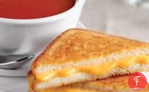 Supă de roșii și Sandwich cu brânză la grătar