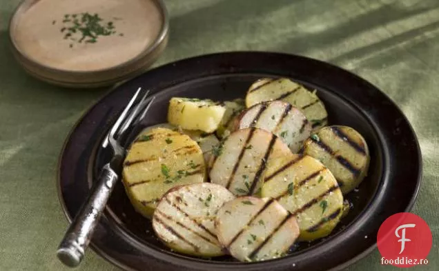 Cartofi la grătar cu aioli de roșii picante (Patatas bravas)