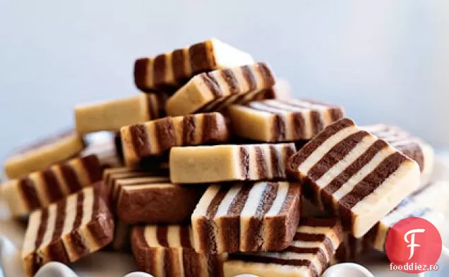 Cookie-uri cu dungi alb-negru