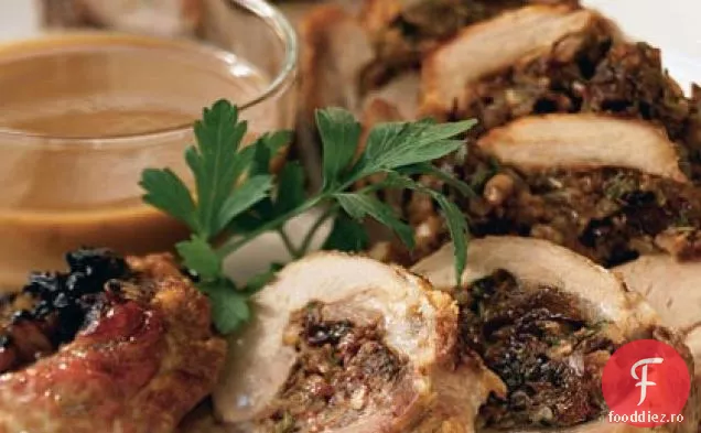 Carne de porc cu umplutură de prune uscate
