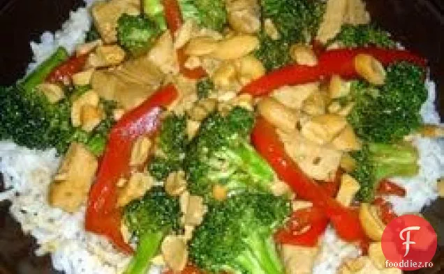 Broccoli și Tofu Se amestecă prăji