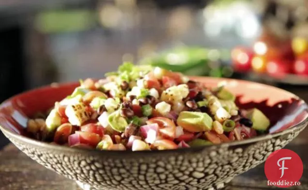 Salsa de Avocado cu fasole neagră cu porumb