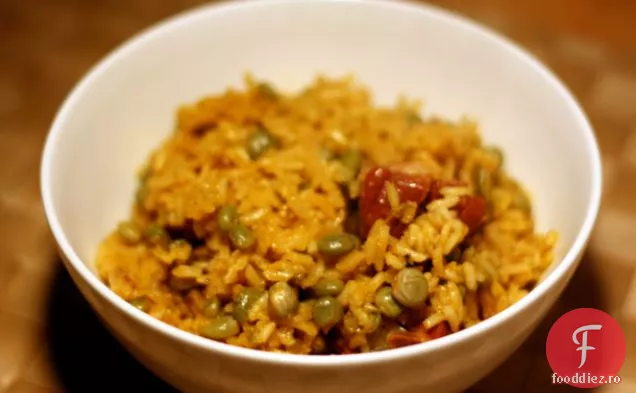 Cina in seara asta: orez cu mazăre porumbel (Arroz con Gandules)