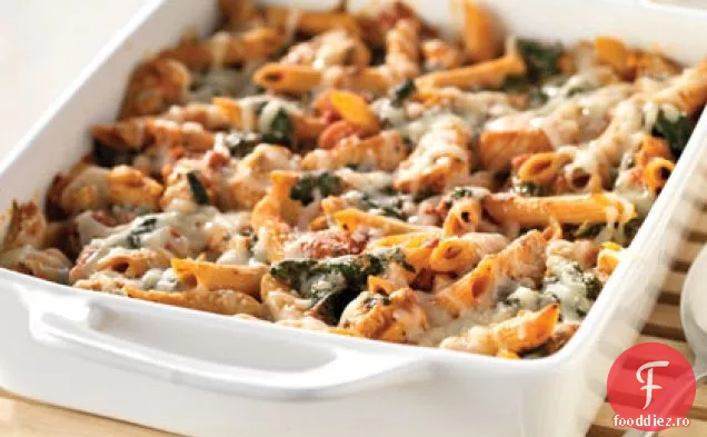 Trei Brânză De Pui Penne Paste Coace