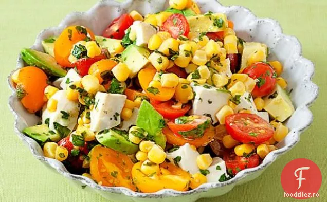 Salata de porumb, roșii și Avocado Aida