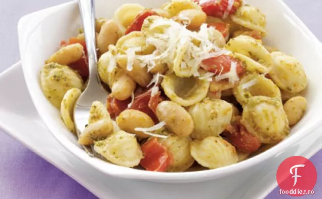 Orecchiette cu fasole albă și Pesto