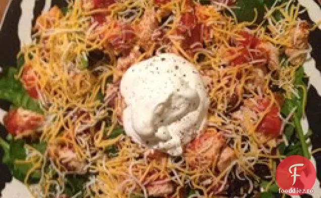 Salată mexicană de pui și fasole neagră