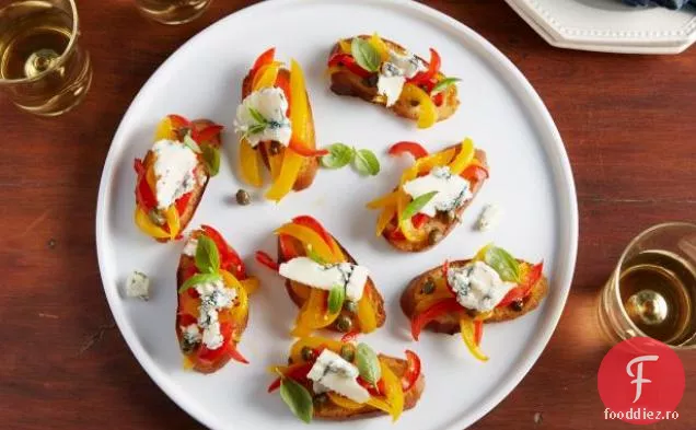 Bruschetta cu ardei și Gorgonzola