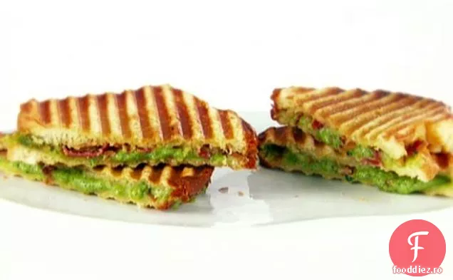 Brânză la grătar cu spanac și Pancetta