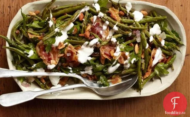 Fasole verde prăjită cu Pancetta și iaurt