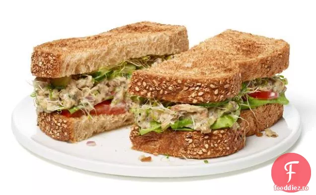 Sandviș Cu Salată De Sardine