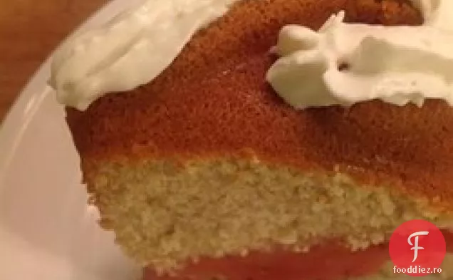 Umplutură De Tort De Căpșuni