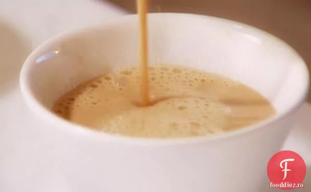 Cafea Espresso cu frisca de vanilie