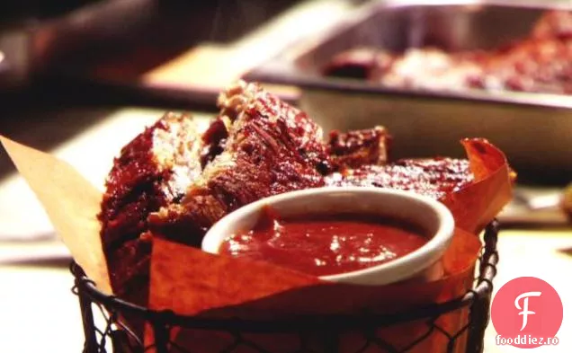 Coaste uscate frecate cu sos de oțet BBQ