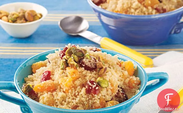 Cuscus cu fructe și nuci