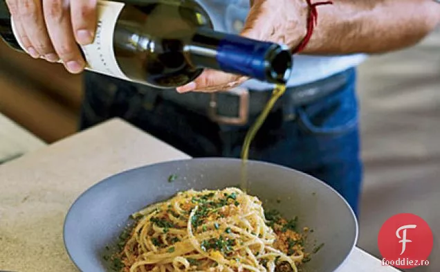 Spaghete Cu Bottarga și pesmet de migdale