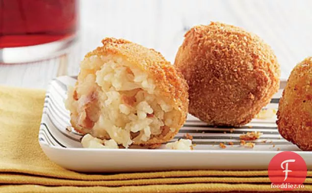 Prosciutto - și Provolone-umplute Arancini