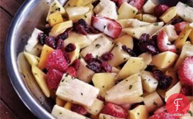 Salată de ananas de Mango cu mentă
