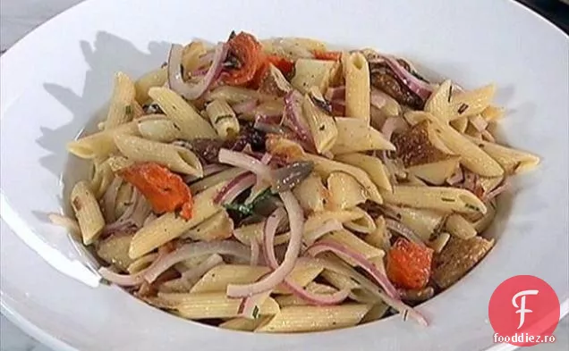 Salată De Paste Cu Legume Rădăcinoase Prăjite