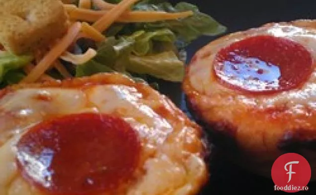 Brioșe De Pizza Cu Pepperoni Ușor