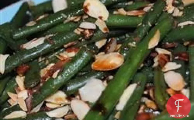 Salată De Fasole Verde Cu Migdale Prăjite
