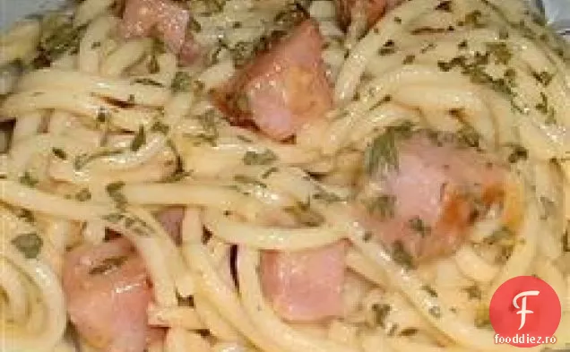 Spaghete italiene cu șuncă