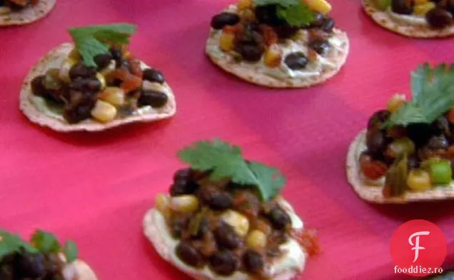 Avocado și Tostaditas de porumb