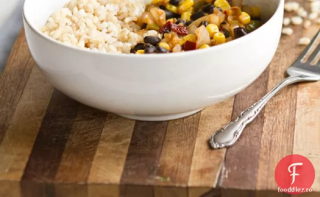 Bol De Fasole Neagră Chipotle, Porumb Și Orez