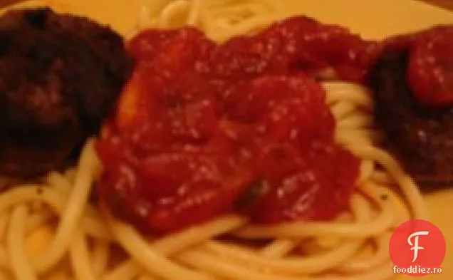 Cel mai bun sos de spaghete al mamei