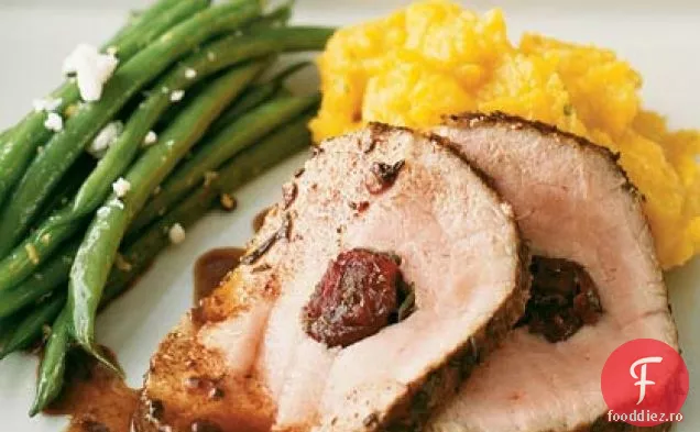Carne de porc umplută cu afine și rozmarin