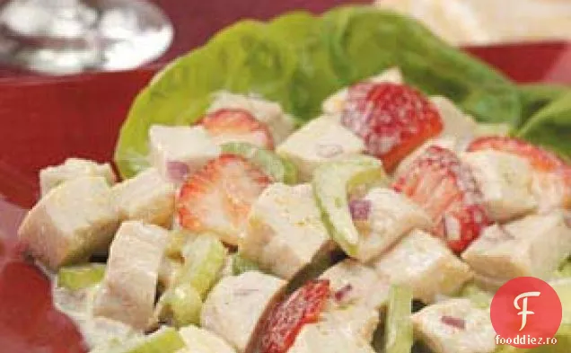 Salată De Pui Cu Căpșuni