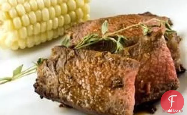 Fripturi cu ochi de coaste cu rozmarin și usturoi