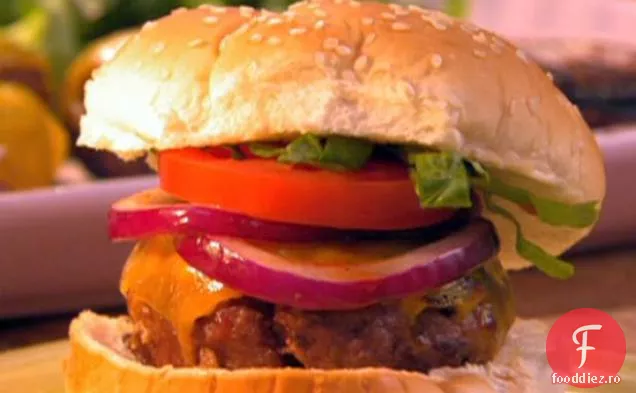5 ingrediente burgeri de slănină cu Cheddar și ceapă roșie cu Popcorn parmezan mazăre cu ochi negri