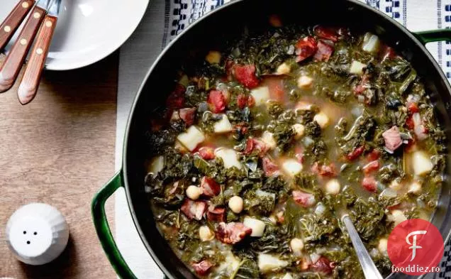 Supă de Chourico și Kale Portugheză