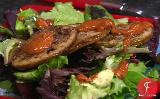 Salată de roșii verzi prăjite cu pansament Chipotle