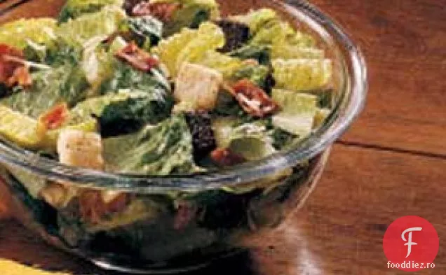 Salată Simplă Caesar