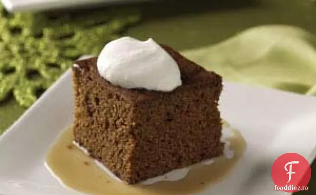 Tortul de turtă dulce al bunicii cu sos de Caramel