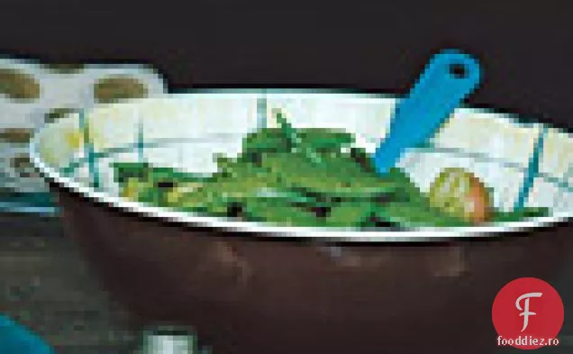 Mazăre de zahăr și cartofi cu Pesto de pătrunjel