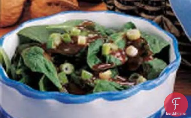 Salată De Spanac Dulce